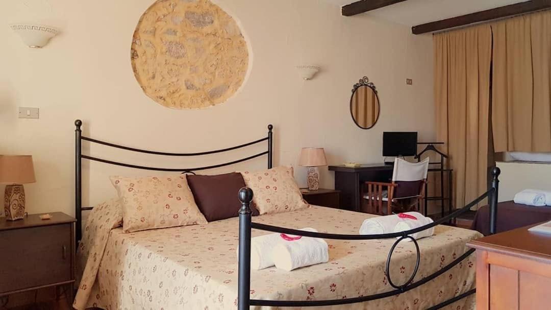 Perla Del Borgo Appartamenti Santa Caterina dello Ionio Ngoại thất bức ảnh