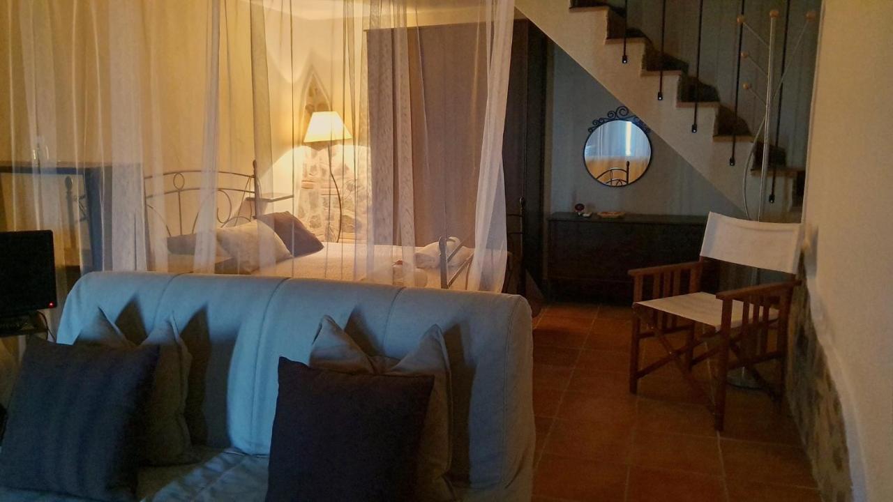 Perla Del Borgo Appartamenti Santa Caterina dello Ionio Ngoại thất bức ảnh