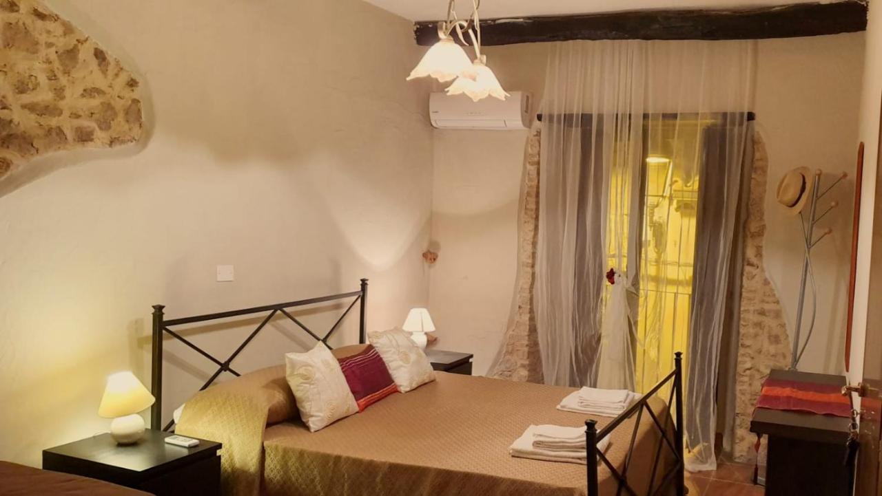 Perla Del Borgo Appartamenti Santa Caterina dello Ionio Ngoại thất bức ảnh