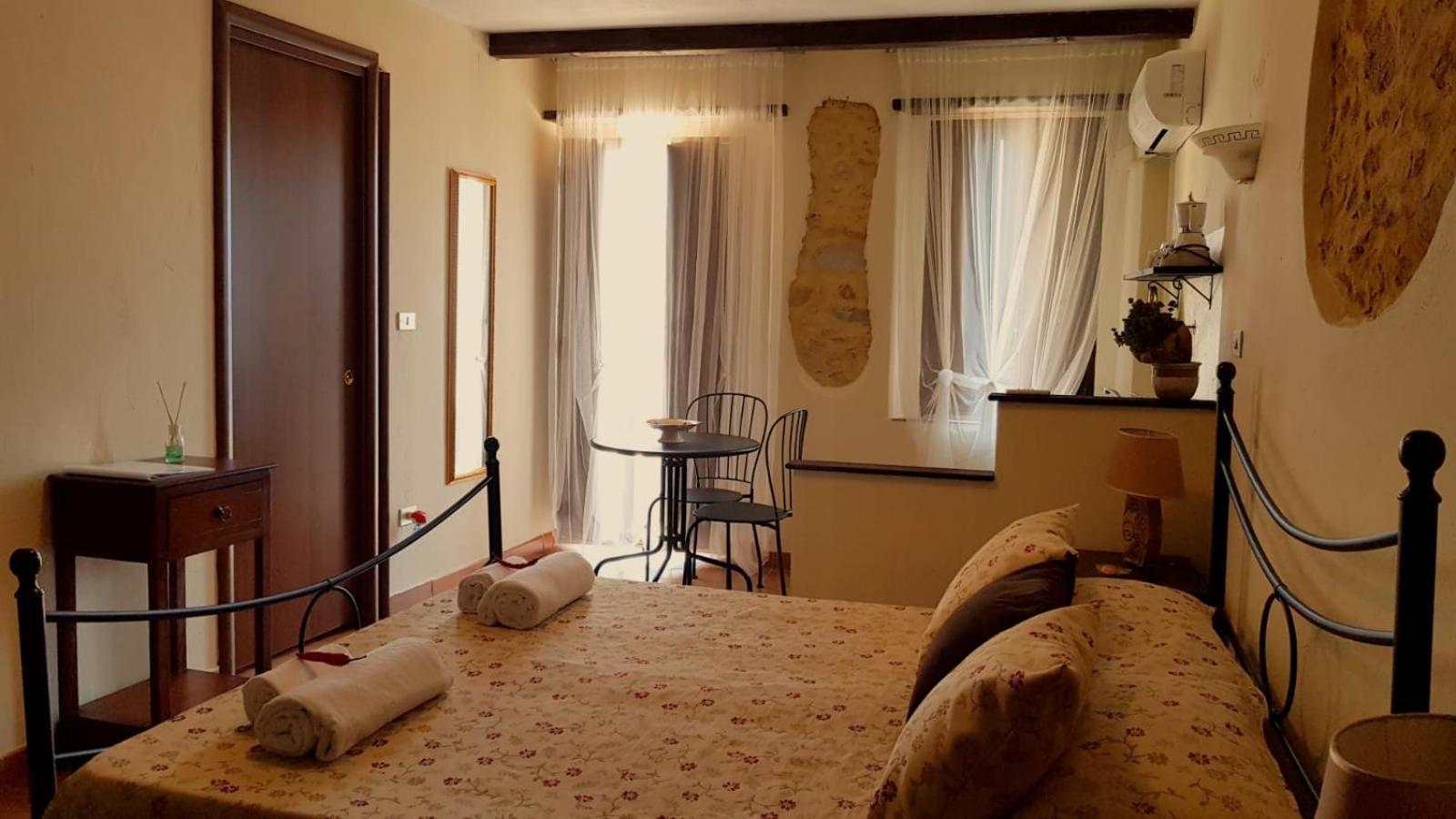 Perla Del Borgo Appartamenti Santa Caterina dello Ionio Ngoại thất bức ảnh