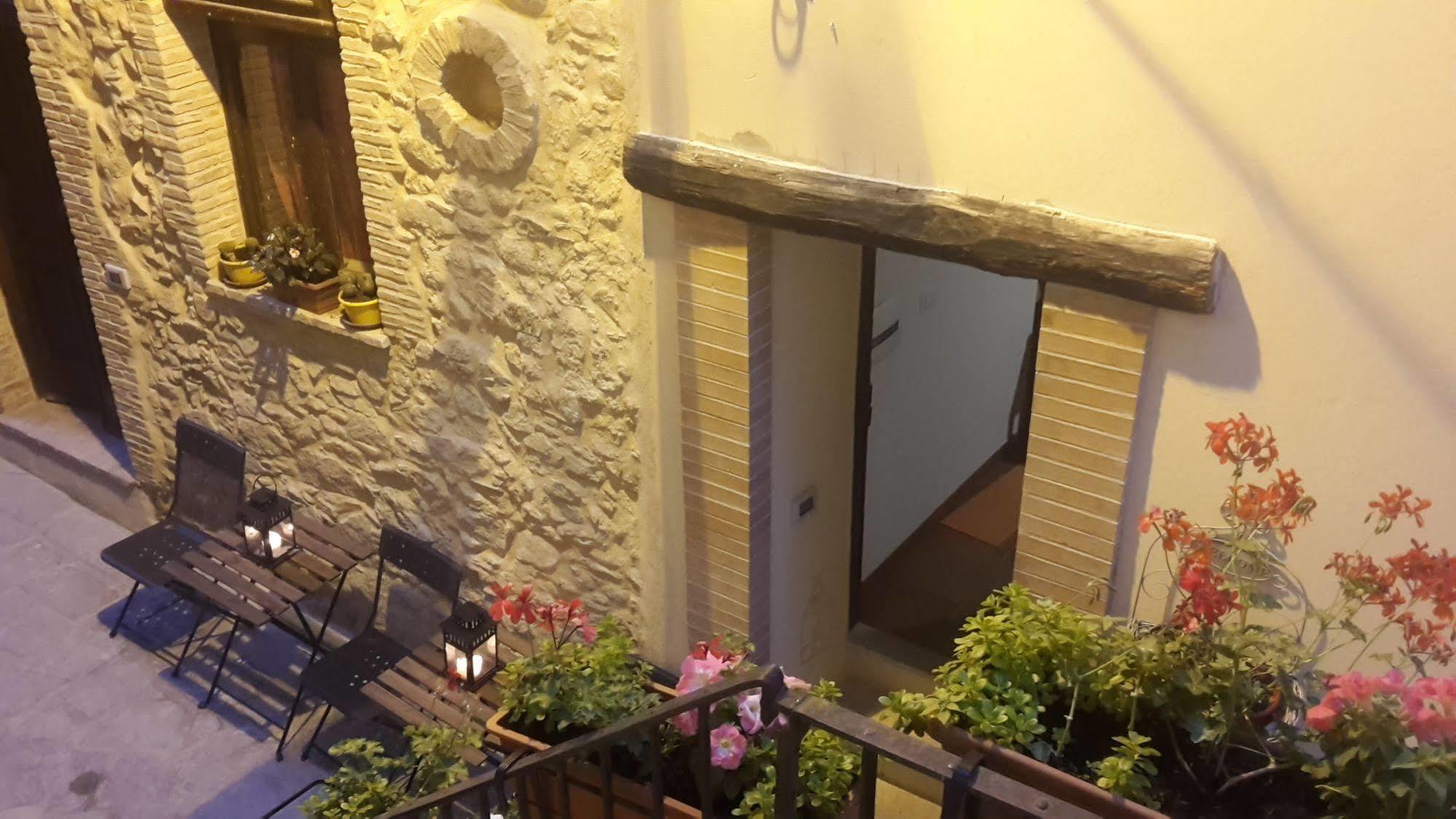 Perla Del Borgo Appartamenti Santa Caterina dello Ionio Ngoại thất bức ảnh